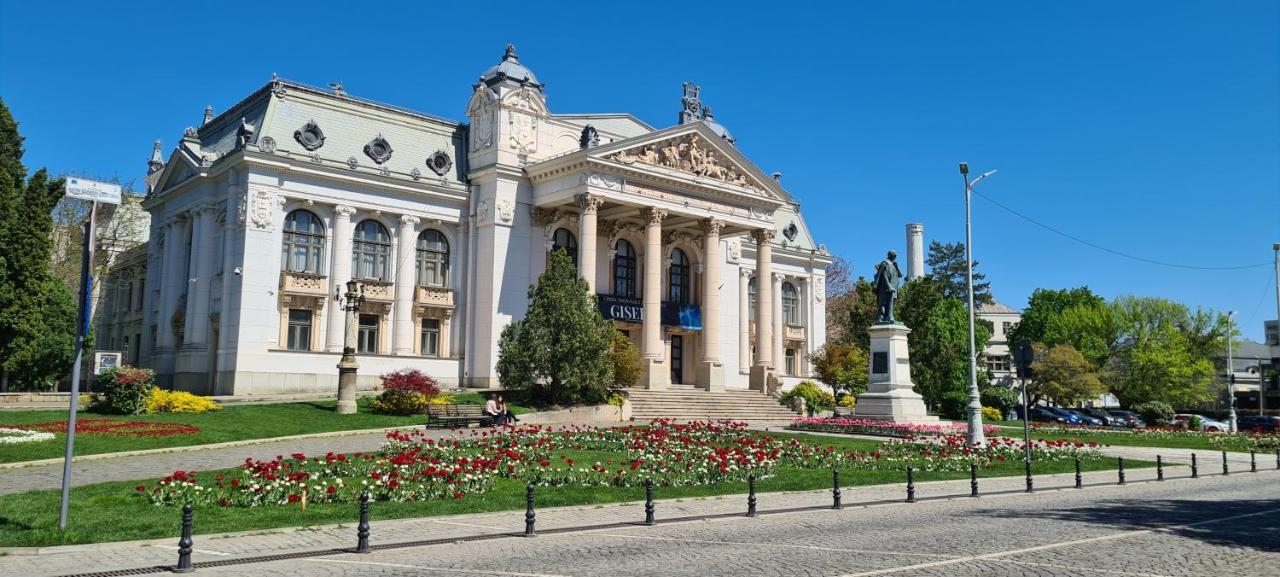 Genesis - Iasi City Center Exterior photo